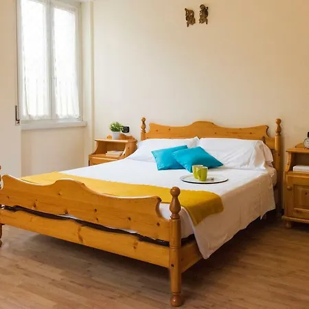 Holiday home Hintown Como Open Space San Fermo della Battaglia